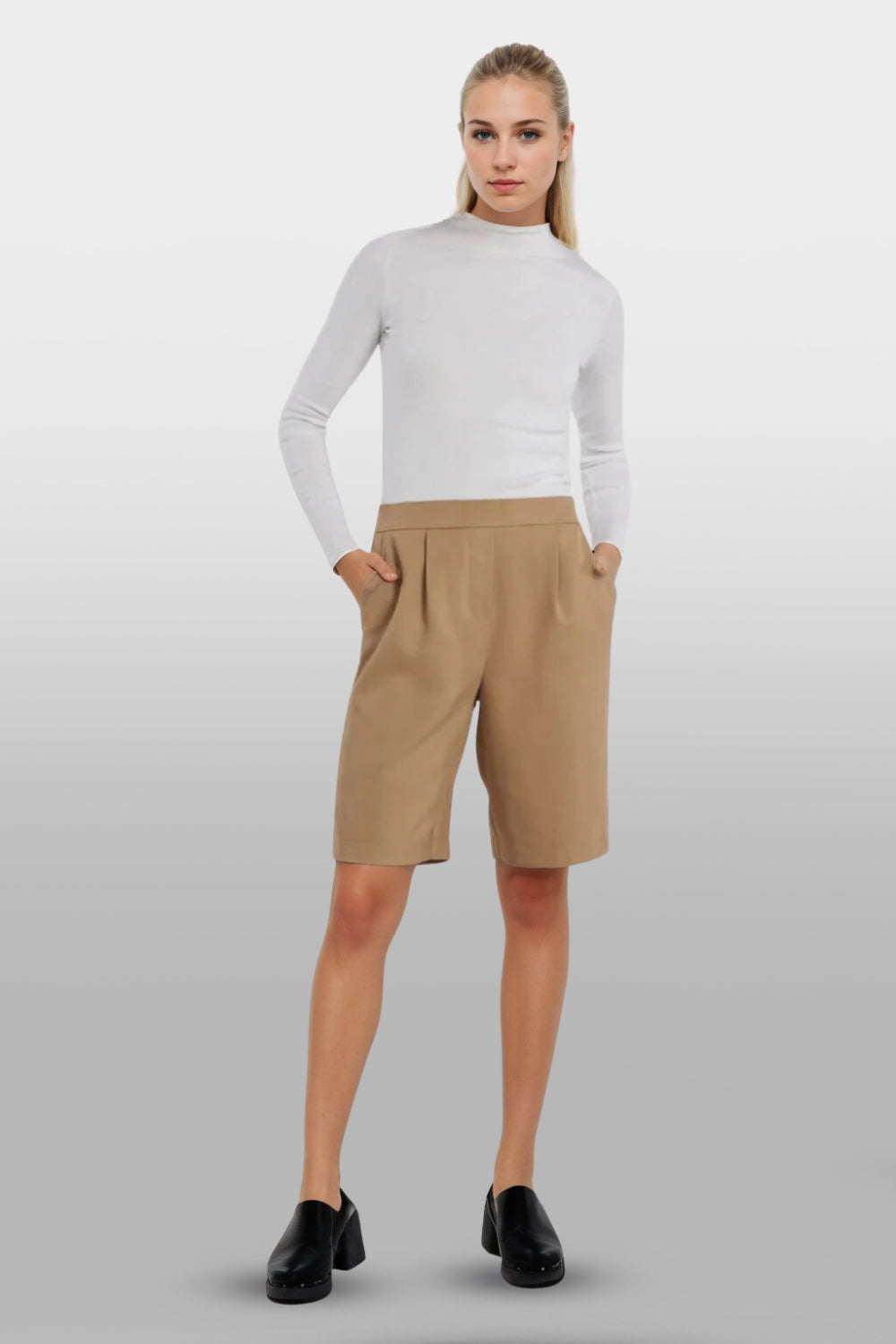 Elastic Waist Fold Pleated Bermuda Shorts
